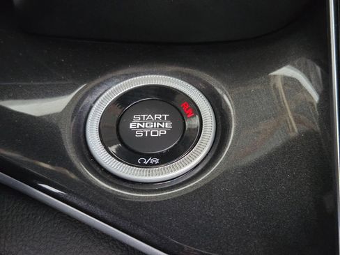 Certified 2022 Jeep Grand Cherokee Altitude AWD/4WD image 8