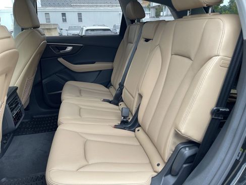 Certified 2025 Audi Q7 Premium Plus w/ Premium Plus Package image 32