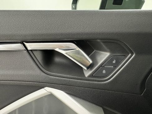 Used 2022 Audi Q3 2.0T Premium Plus w/ Premium Plus Package image 28