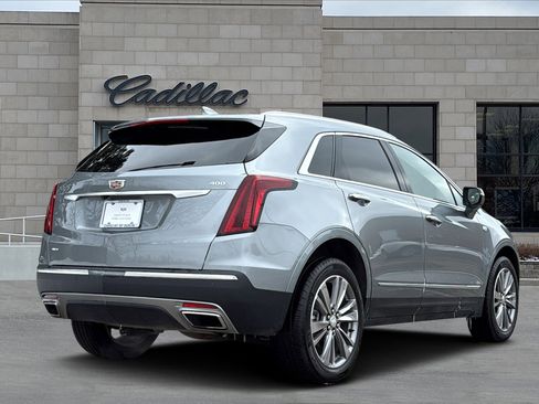 Certified 2025 Cadillac XT5 Premium Luxury image 3