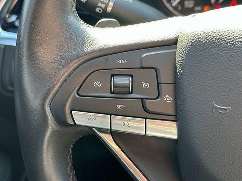 Certified 2024 Cadillac XT6 Luxury w/ LPO, Floor Liner Package AWD/4WD image 20