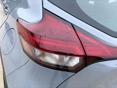 Used 2023 Nissan Kicks SV FWD image 27