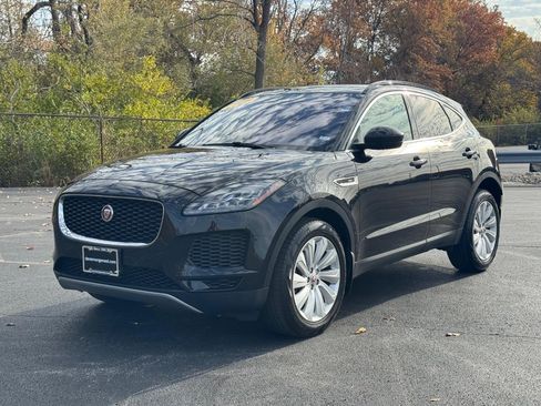 Used 2020 Jaguar E-PACE SE image 8