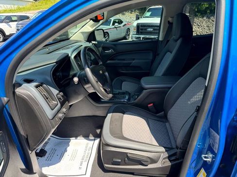 Used 2022 Chevrolet Colorado Z71 w/ Safety Package image 11