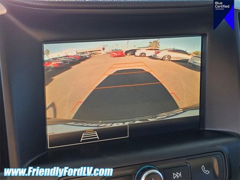 Used 2023 GMC Terrain SLE w/ Driver Convenience Package image 22