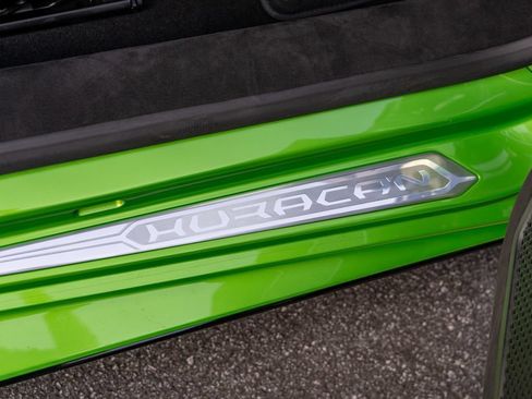 Used 2024 Lamborghini Huracan Tecnica RWD image 25