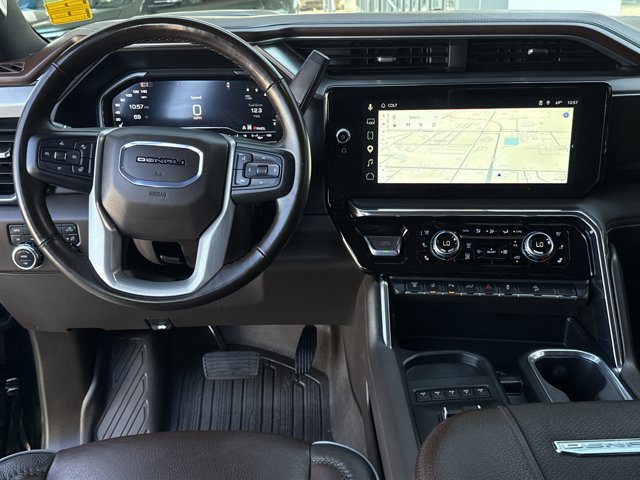 Used 2025 GMC Sierra 2500 Denali w/ Denali Reserve Package AWD/4WD image 14