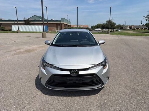 Certified 2025 Toyota Corolla LE FWD image 8
