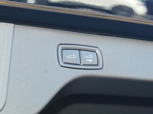New 2026 Porsche Macan 4 Electric AWD/4WD image 13