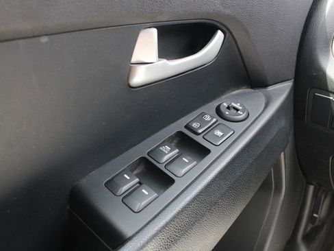 Used 2014 Kia Sportage LX FWD image 5