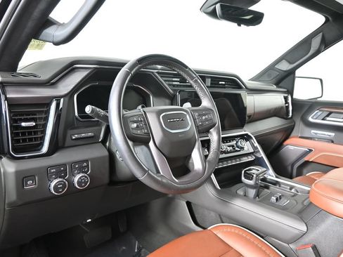 Used 2025 GMC Sierra 1500 Denali Ultimate AWD/4WD image 22