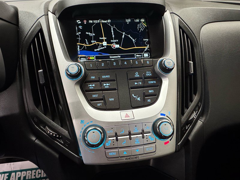 Used 2017 Chevrolet Equinox Premier w/ Enhanced Convenience Package AWD/4WD image 19