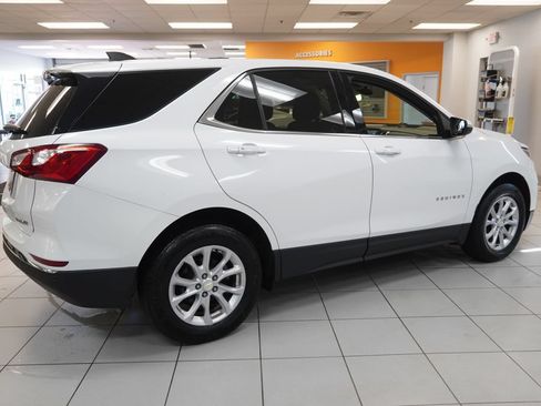 Used 2018 Chevrolet Equinox LT FWD image 12