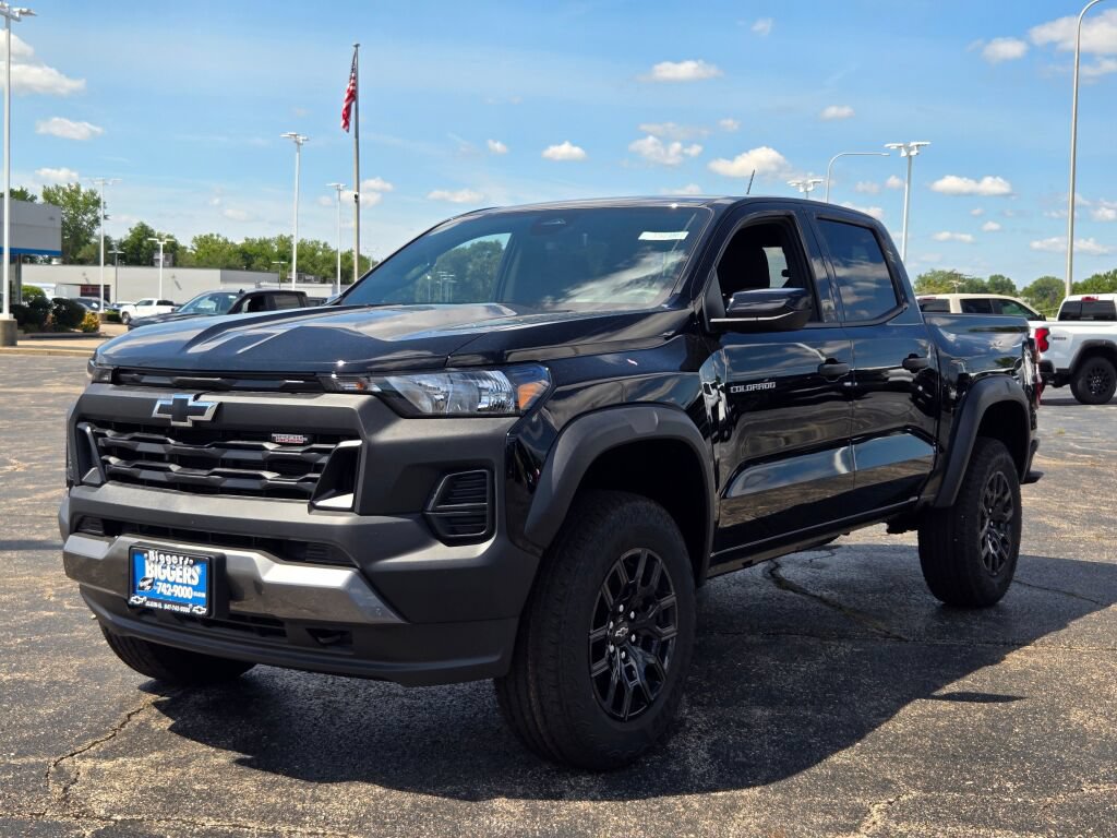 New 2026 Chevrolet Colorado Trail Boss AWD/4WD image 3