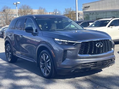 Certified 2025 INFINITI QX60 Luxe image 5