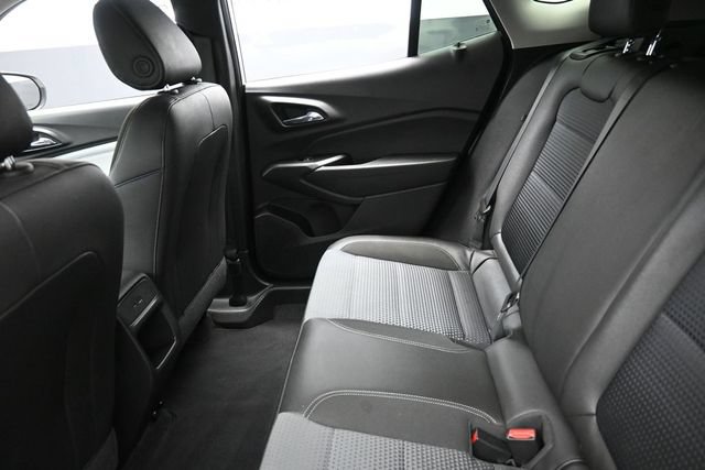 Used 2025 Chevrolet Trax LT FWD image 22