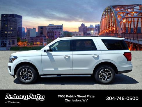 Used 2022 Ford Expedition XLT AWD/4WD image 6