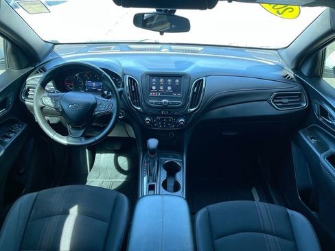 Used 2022 Chevrolet Equinox RS w/ LPO, Floor Liner Package AWD/4WD image 19