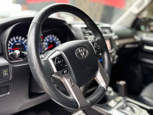 Used 2018 Toyota 4Runner Limited image 14