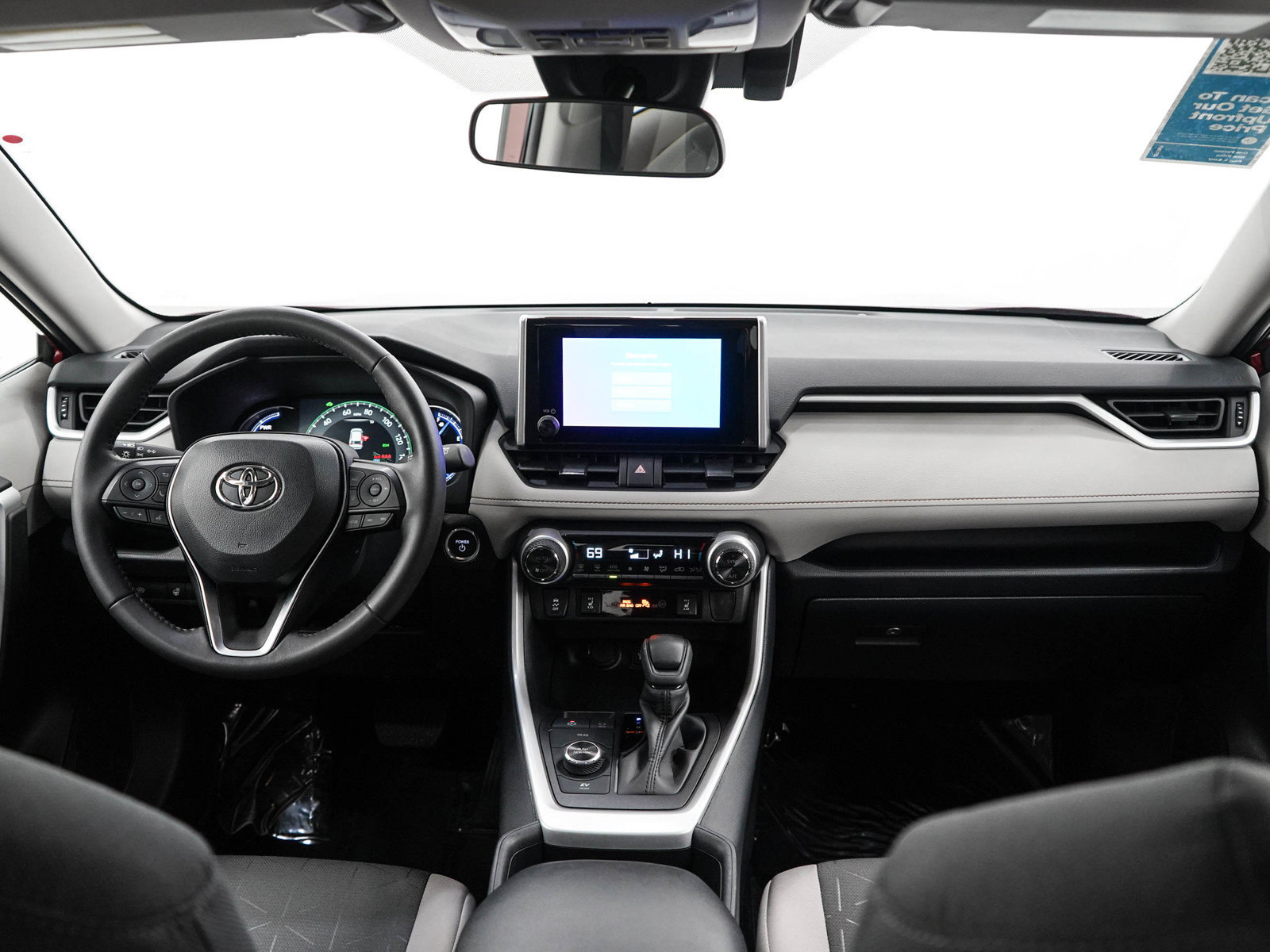 Used 2025 Toyota RAV4 XLE w/ Convenience Package AWD/4WD image 13