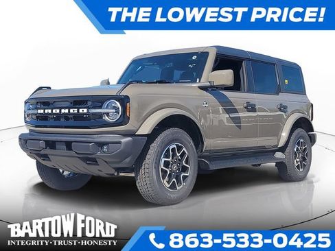 New 2026 Ford Bronco Outer Banks AWD/4WD image 1