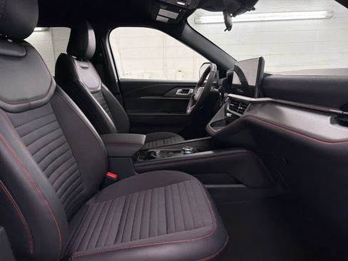 New 2026 Ford Explorer ST-Line RWD image 29