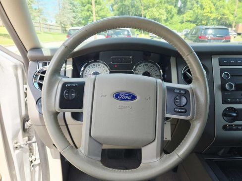Used 2014 Ford Expedition XLT w/ Leather Seating Package AWD/4WD image 14