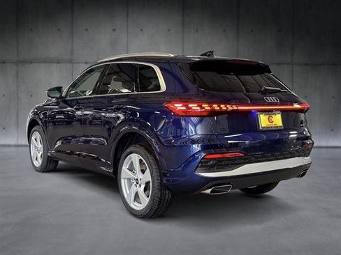 Certified 2025 Audi Q5 Premium w/ Premium Plus AWD/4WD image 3