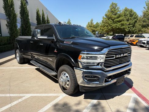 Used 2022 RAM 3500 Laramie AWD/4WD image 3
