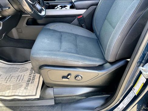 Used 2022 RAM 1500 Big Horn AWD/4WD image 34