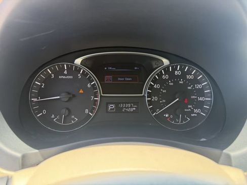 Used 2014 Nissan Altima 2.5 SL w/ Moonroof Package FWD image 33