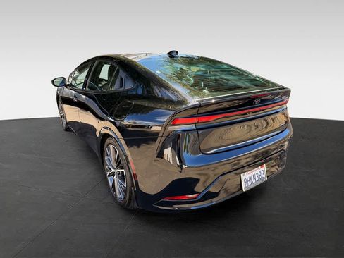 Used 2023 Toyota Prius Limited FWD image 4