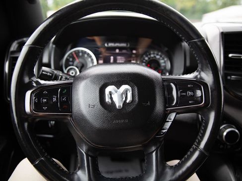 Used 2022 RAM 1500 Big Horn w/ Built-to-serve Edition image 12