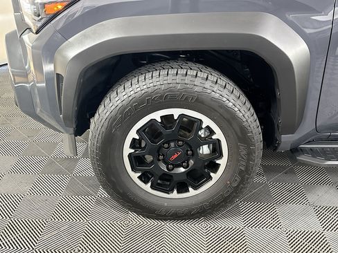 Used 2026 Toyota 4Runner TRD Off-Road Premium AWD/4WD image 11