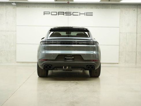 New 2026 Porsche Cayenne Coupe image 6