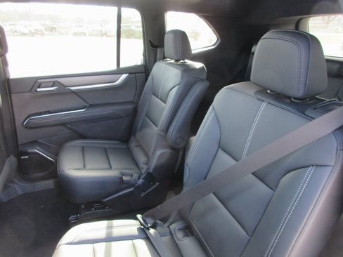 New 2026 GMC Acadia Elevation w/ Elevation Premium Package FWD image 14