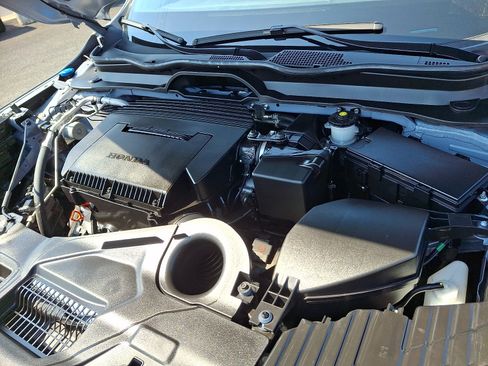 Used 2023 Honda Pilot Touring image 28
