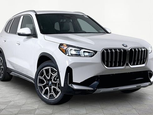 New 2026 BMW X1 xDrive28i AWD/4WD image 2