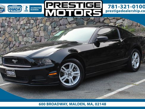 Used 2014 Ford Mustang V6 Coupe 2D image 1