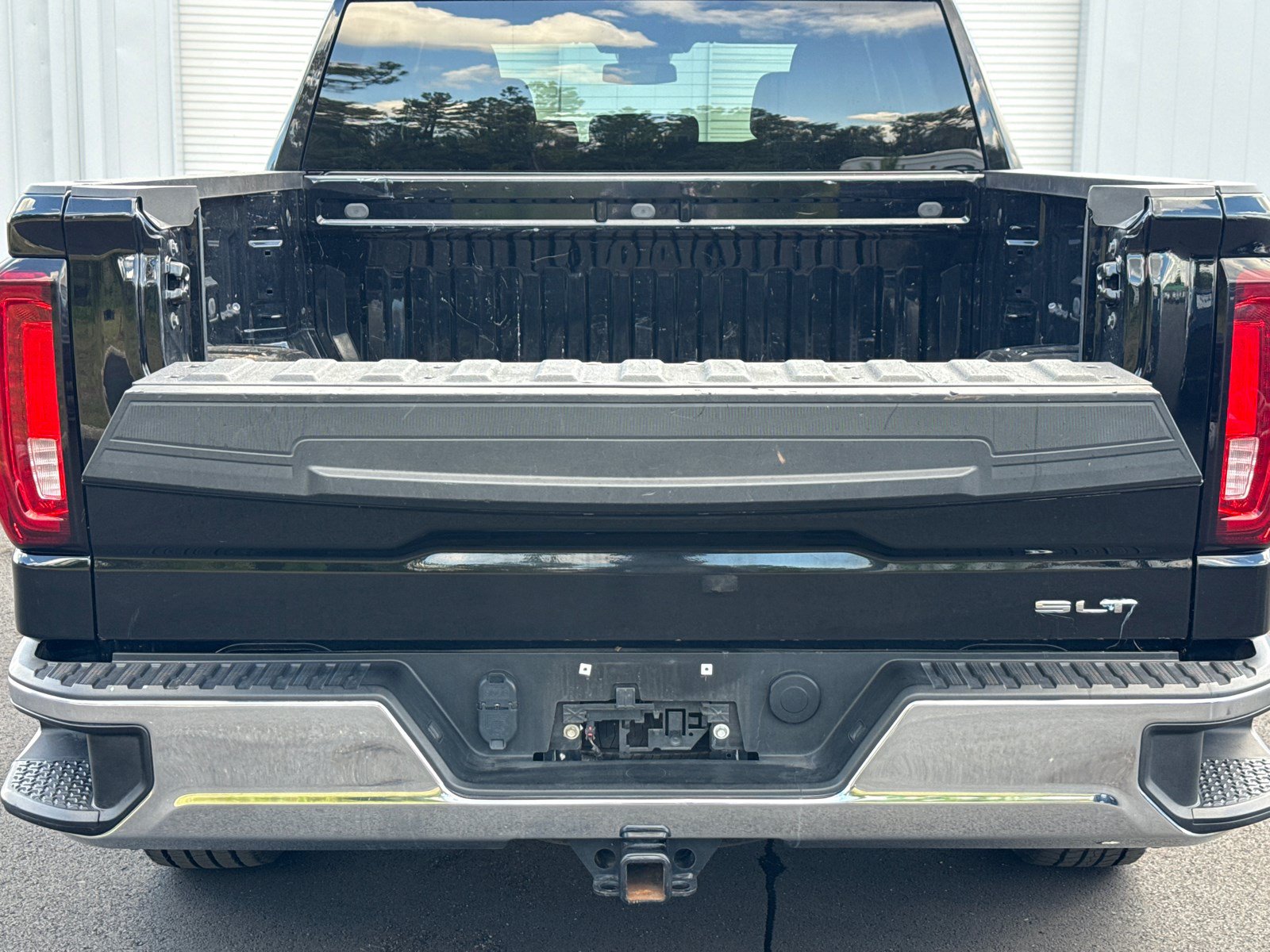Used 2025 GMC Sierra 1500 SLT AWD/4WD image 18