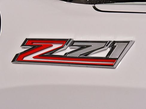 Used 2024 Chevrolet Silverado 1500 RST w/ Z71 Off-Road Package AWD/4WD image 11