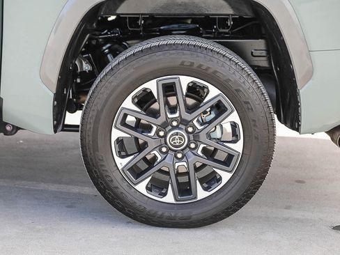 Certified 2024 Toyota Tundra Limited AWD/4WD image 12