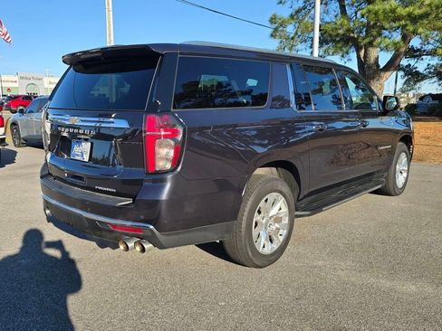 Used 2023 Chevrolet Suburban Premier image 5