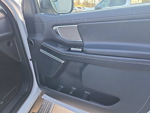 Used 2025 Ford Expedition Platinum AWD/4WD image 78