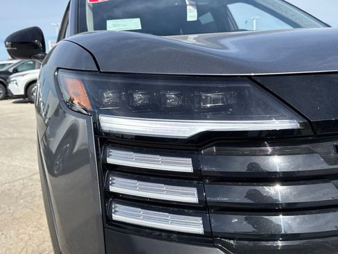 New 2026 Nissan Kicks SR w/ Illumination Package image 12