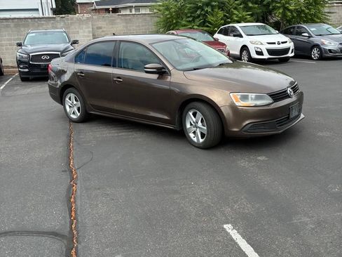Used 2012 Volkswagen Jetta TDI FWD image 43