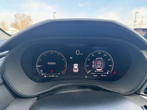 Used 2025 Acura TLX w/ Technology Package image 18