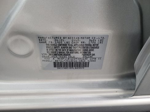 Used 2021 Nissan Versa SV FWD image 33