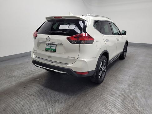 Used 2017 Nissan Rogue SL w/ SL Premium Package image 9