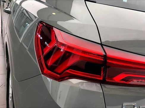 Certified 2025 Audi Q3 2.0T Premium w/ Convenience Package image 28